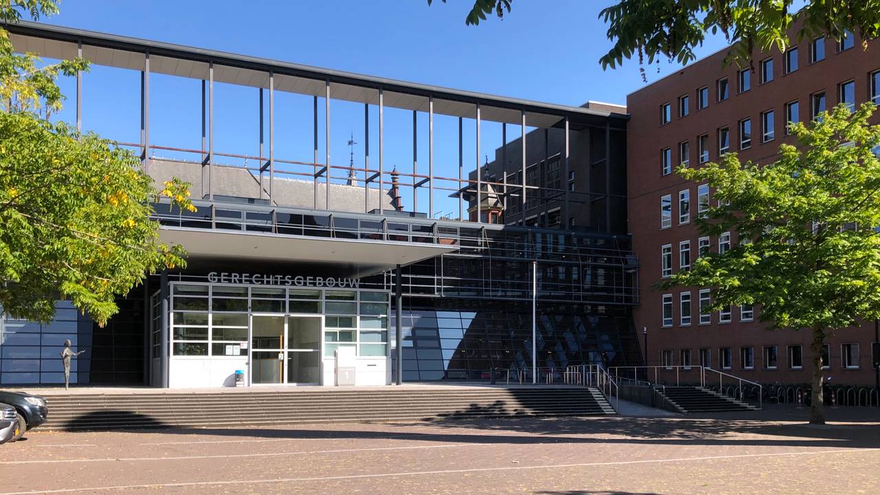De rechtbank in Utrecht waar het onderzoek voorkomt (foto: Willem-Jan Joachems).
