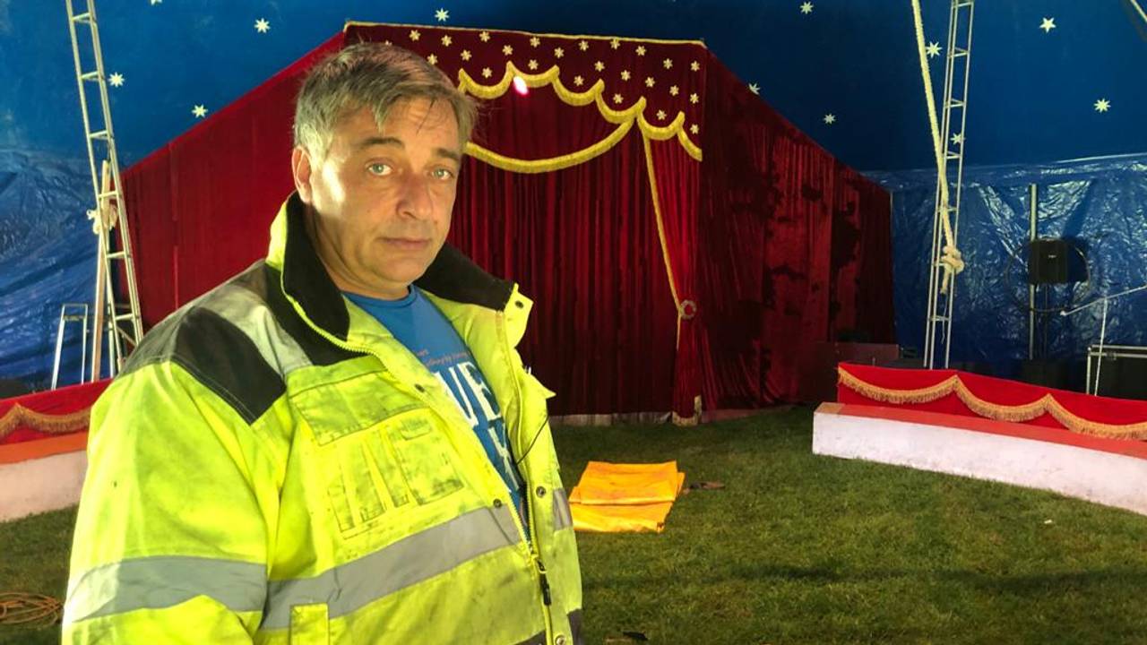 Directeur Robert Zinnicker van Circus Barani is ten einde raad. (Foto: Erik Peeters)
