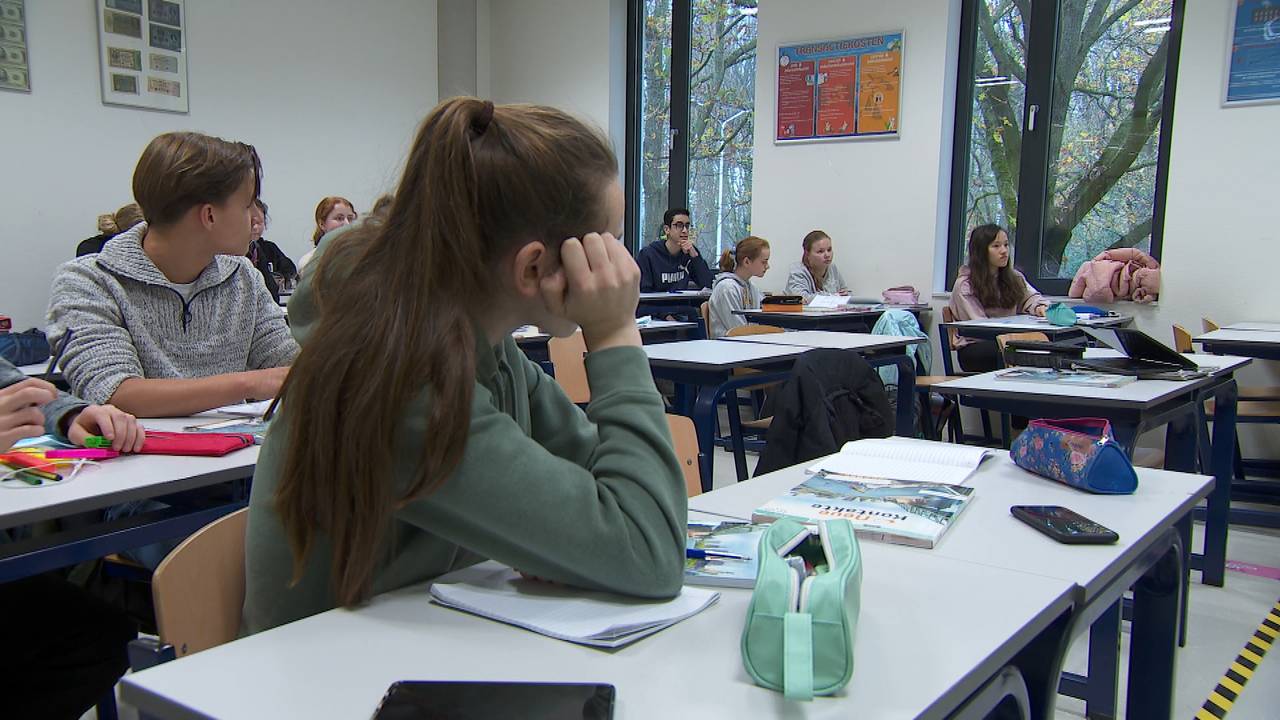 Kortere lessen voor de leerlingen van het Frits Philips lyceum-mavo.