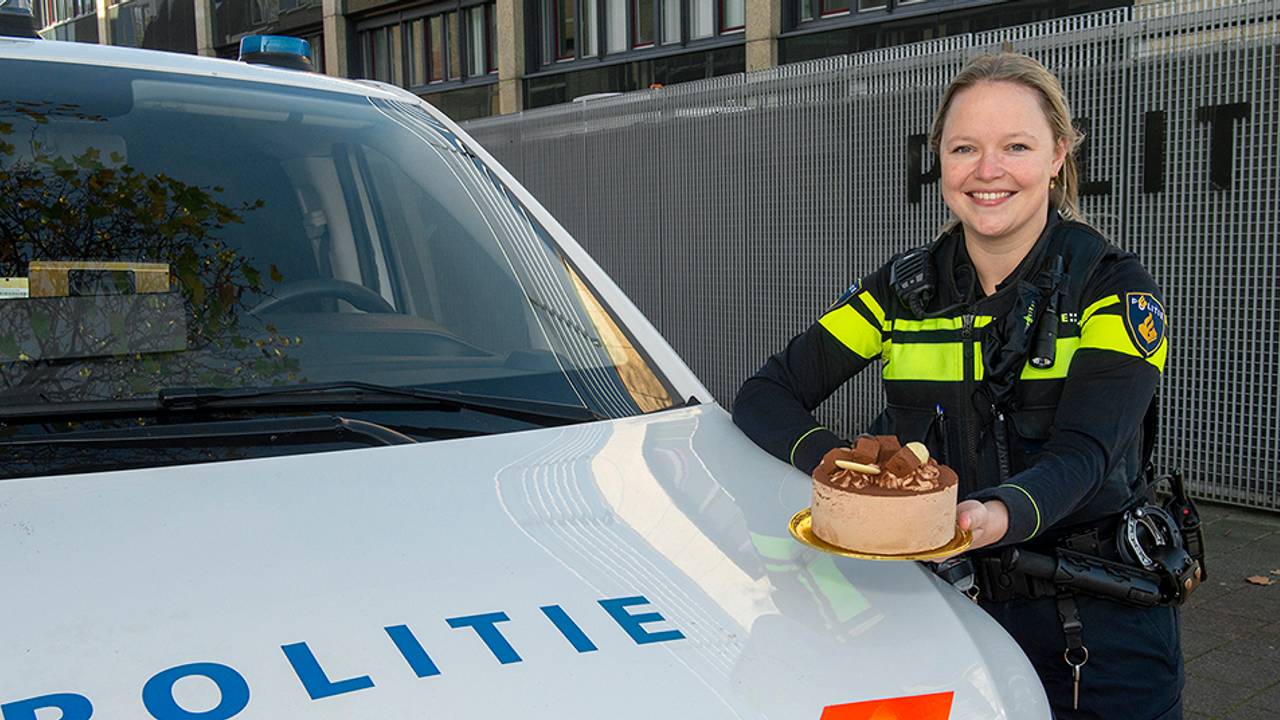 Deze agent gaat lekker smullen. (foto: Betrokken Ondernemers Breda)
