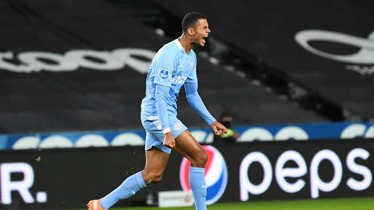 Cody Gakpo is op dreef dit seizoen (foto: OrangePictures).