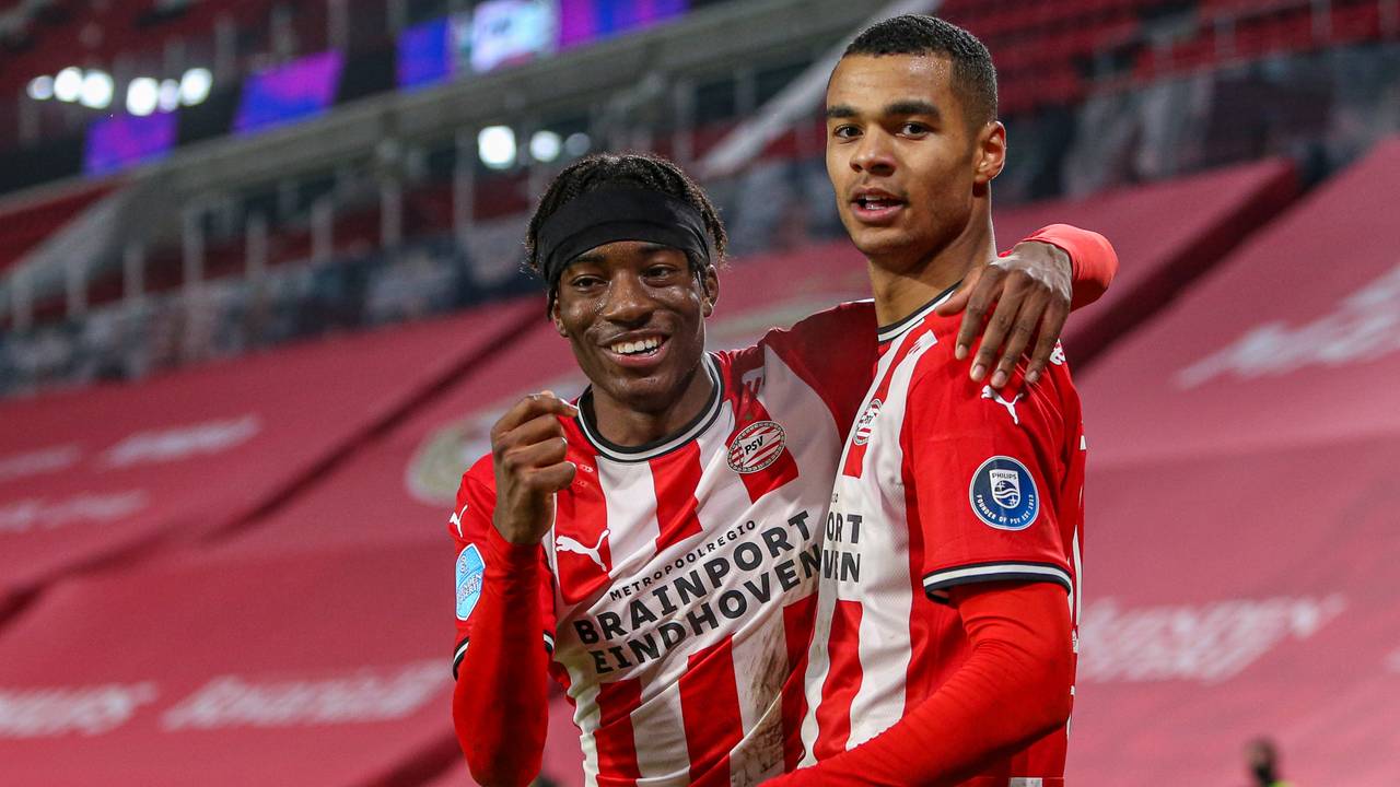 Cody Gakpo scoorde de 3-1 op aangeven van Noni Madueke (foto: OrangePictures).