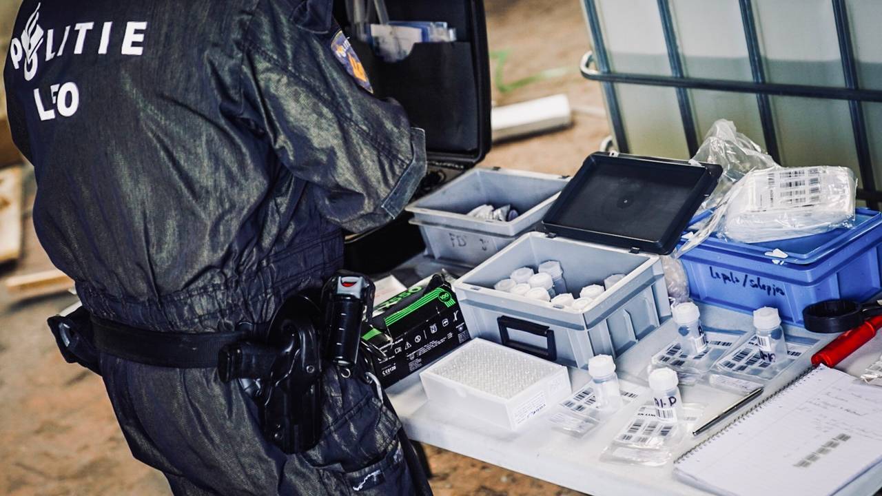 Onderzoek in een lab in Someren, december 2020 Foto's: Sem van Rijssel/SQ Vision