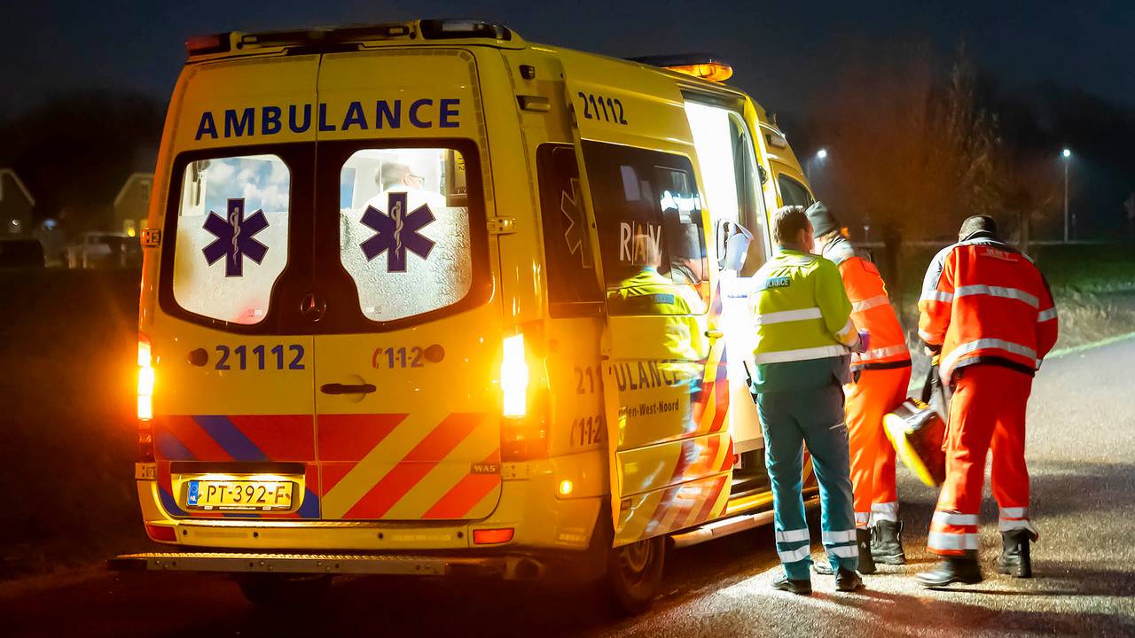 Het ongeluk in Oss gebeurde rond kwart over een 's nachts (foto: Gabor Heeres/SQ Vision).