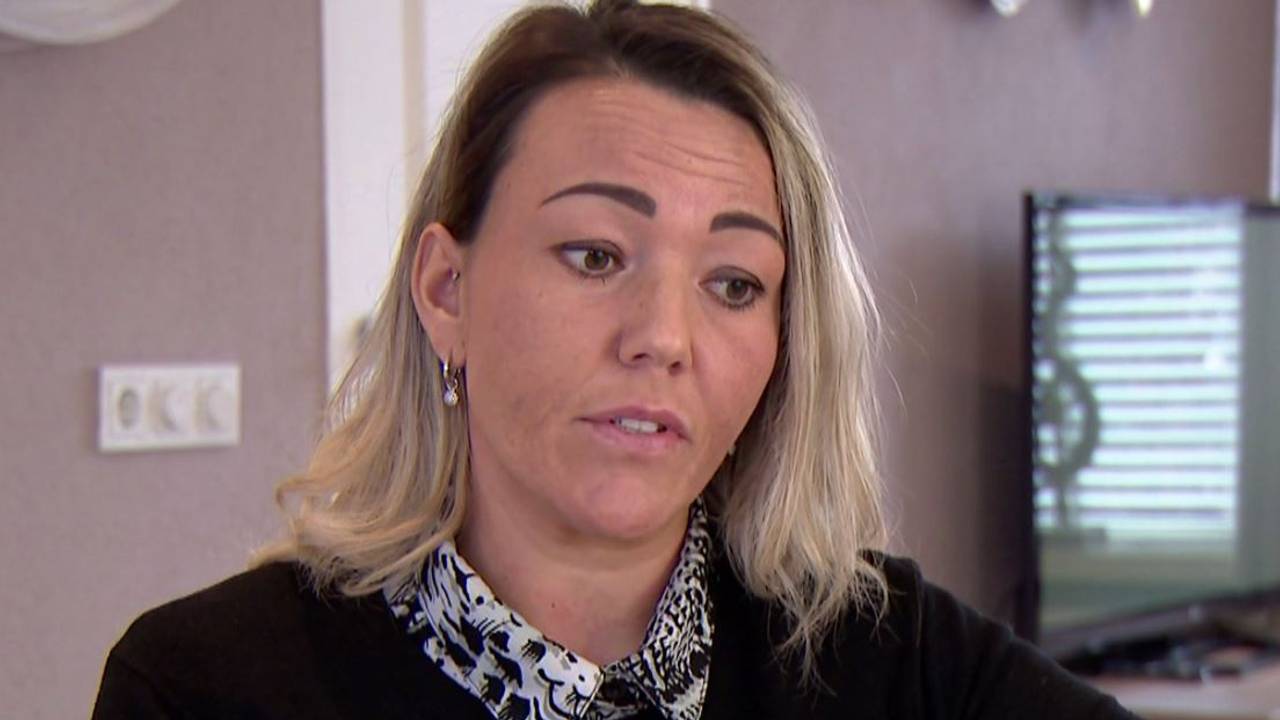 Slachtoffer doet bij Bureau Brabant haar verhaal van de gewelddadige overval (foto: Bureau Brabant).