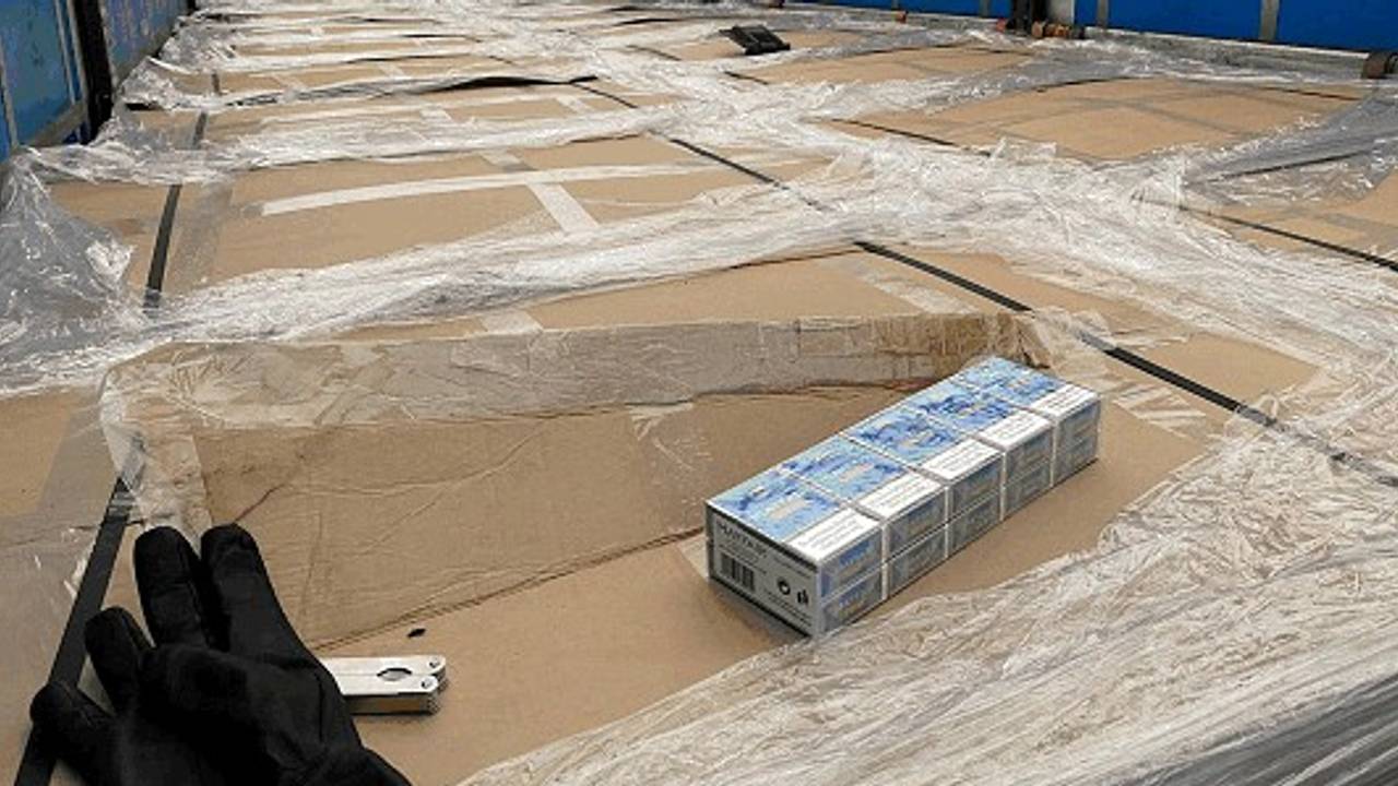 De illegale sigaretten (foto: Belastingdienst).