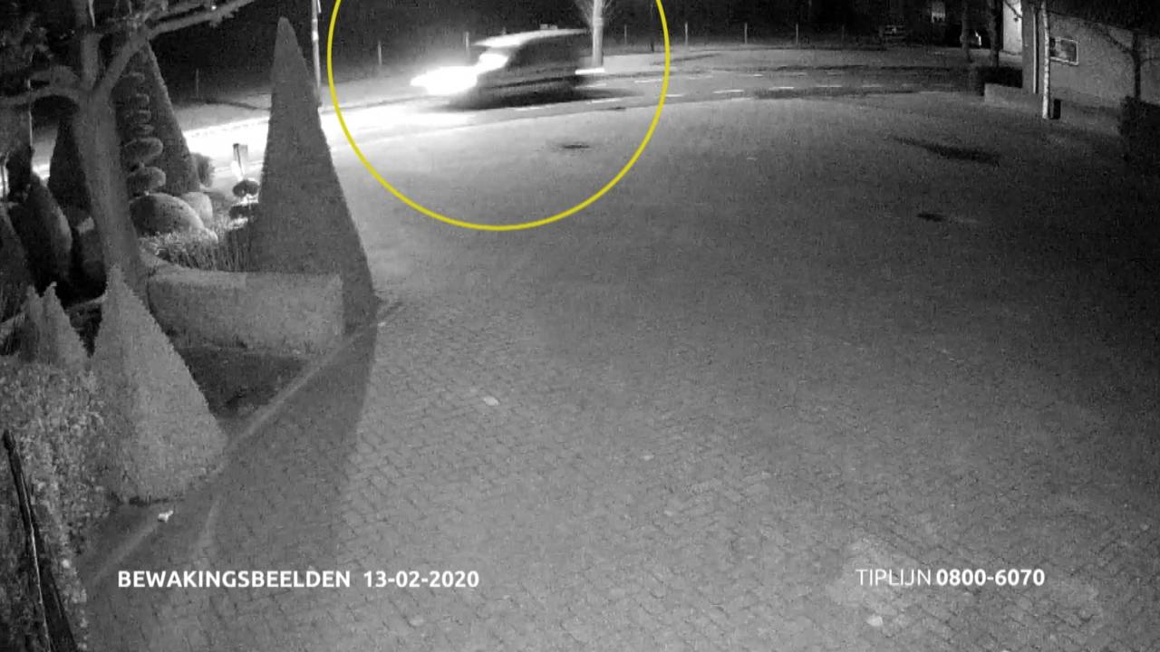 De auto van de vermoedelijke schutter (Foto: Bureau Brabant)