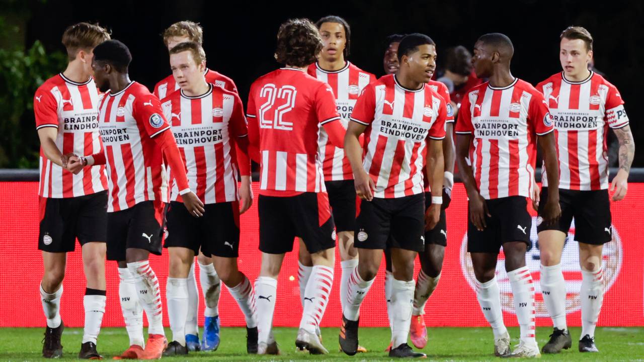 PSV pakte in extremis een punt bij Helmond Sport (Foto: OrangePictures).
