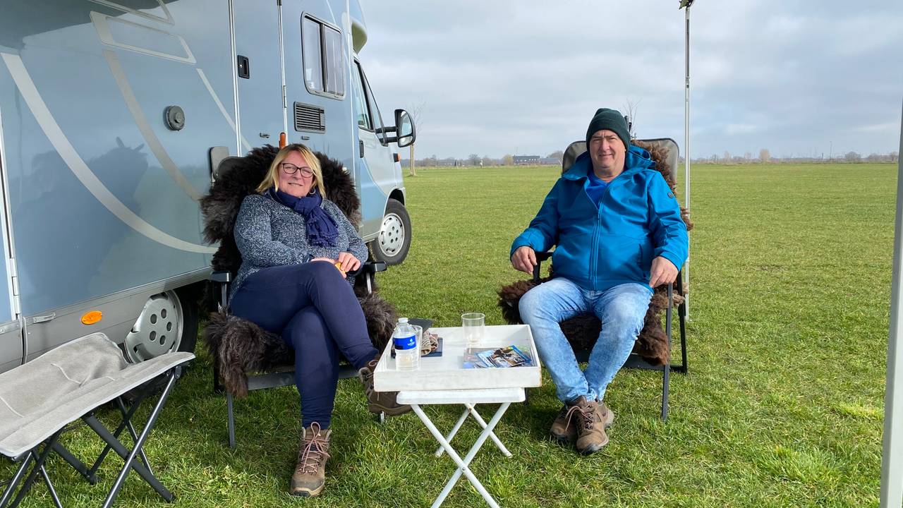 Kitty en Luud kamperen het hele jaar door.