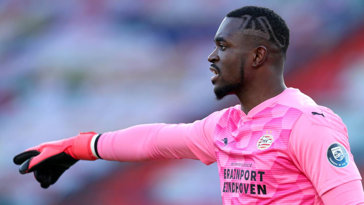 PSV-doelman Yvon Mvogo (foto: ANP).
