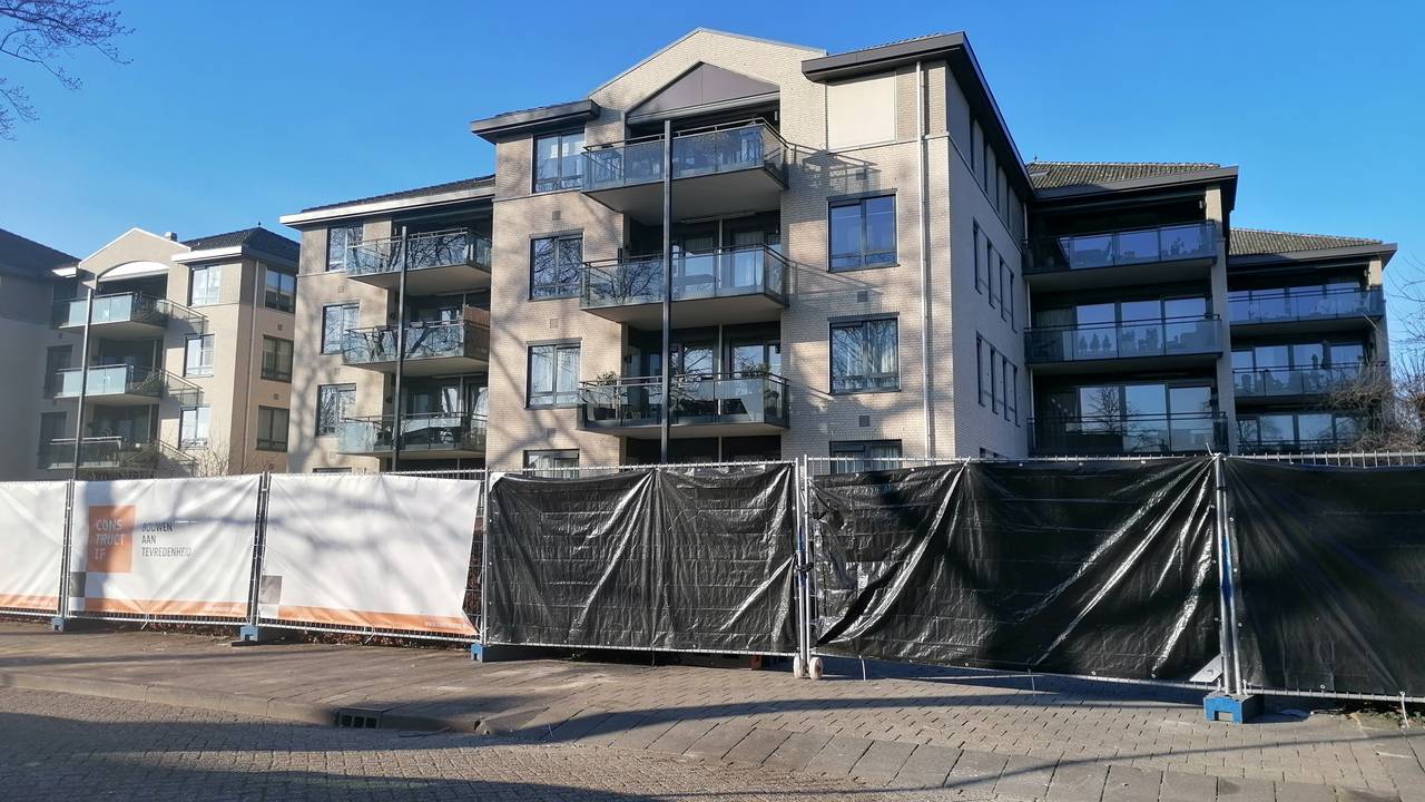 Zo ligt het appartementencomplex er nu bij (foto: Ista van Galen).