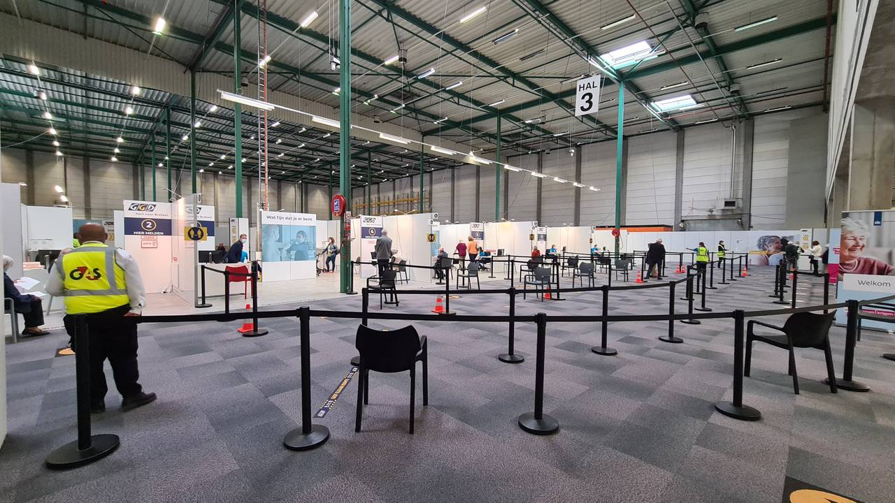 Een coronapriklocatie (archieffoto: Noël van Hooft).