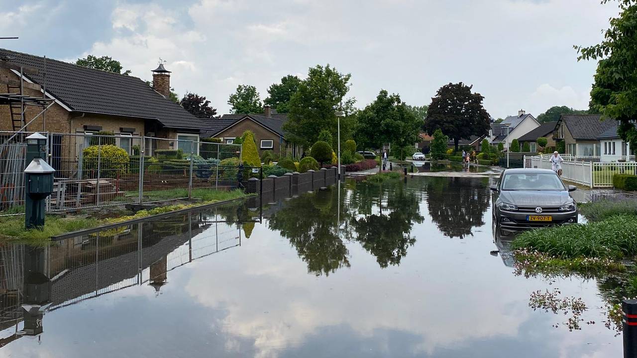 De Veldstraat in Deurne staat weer blank. Privéfoto.