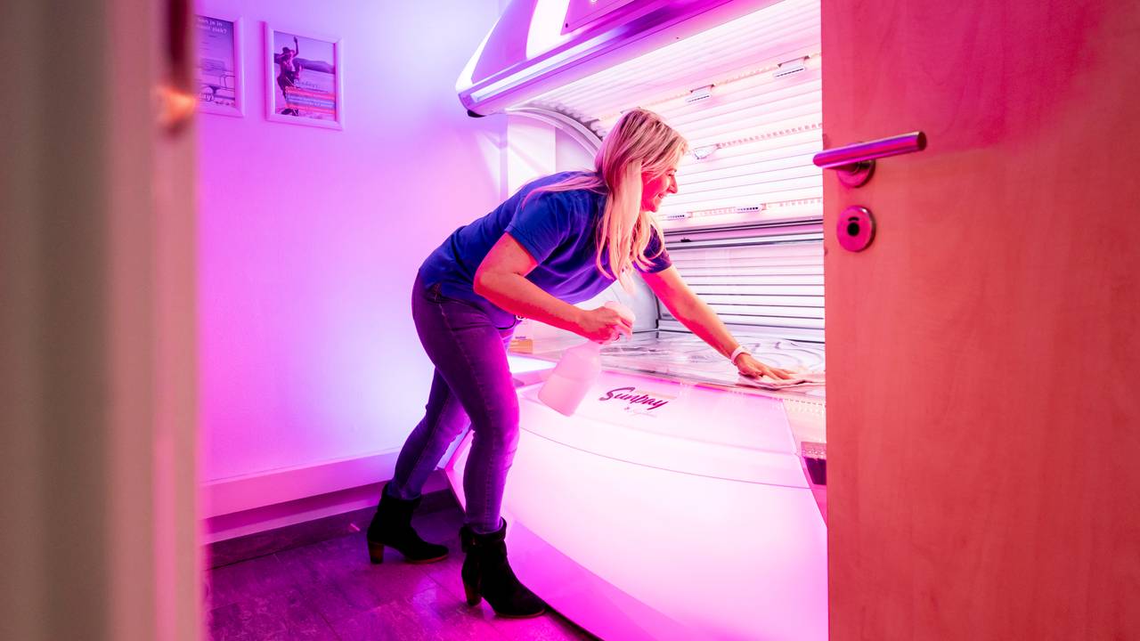 De zonnestudio's blijven voorlopig nog gesloten (foto: ANP).