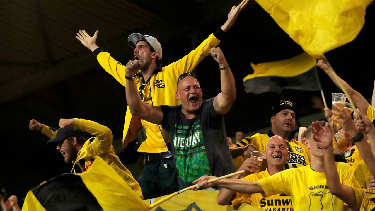 Fans van NAC Breda (foto: ANP 2019/Maurice van Steen).