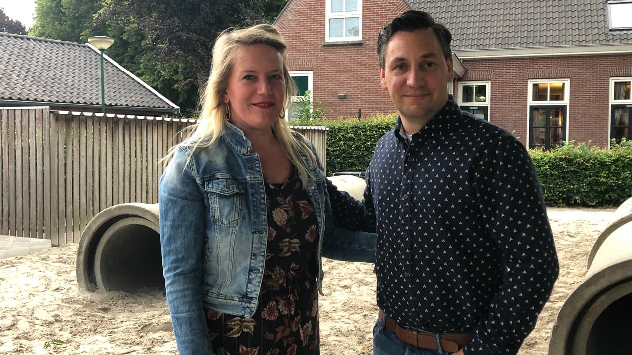 Vader Jasper van Riel en zijn vrouw.