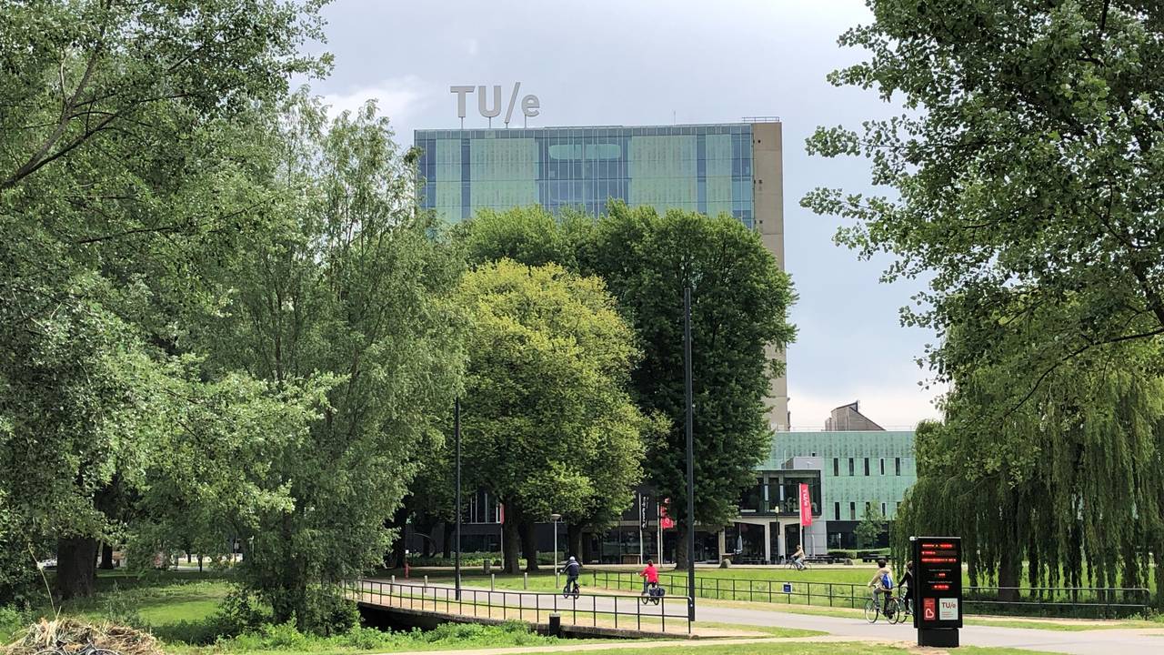 Het complex van de TU/e (Foto: Hans Janssen).