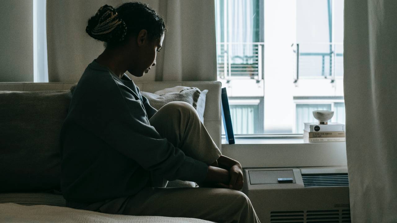 Een boete voor het niet naleven van quarantaine komt maar weinig voor (foto: Pexels).