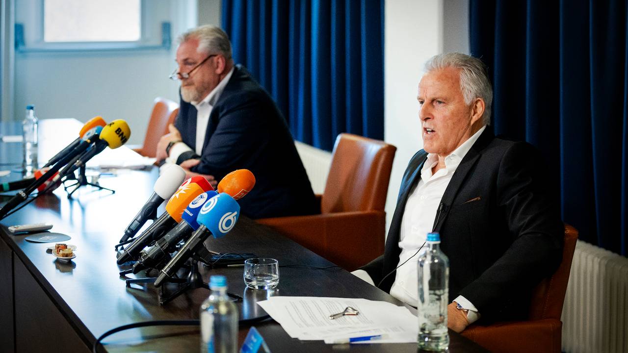 Peter Schouten (links) en Peter R. de Vries (foto: ANP/Robin van Lonkhuijsen).