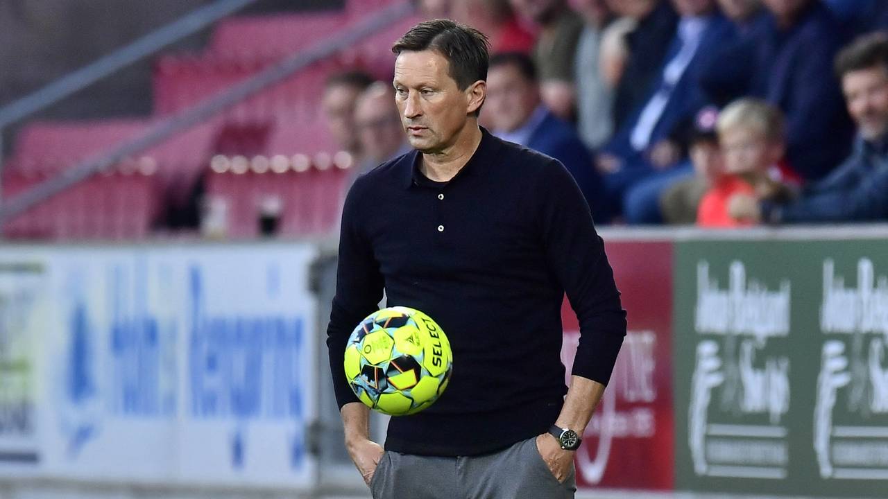PSV-trainer Roger Schmidt (foto: ANP).