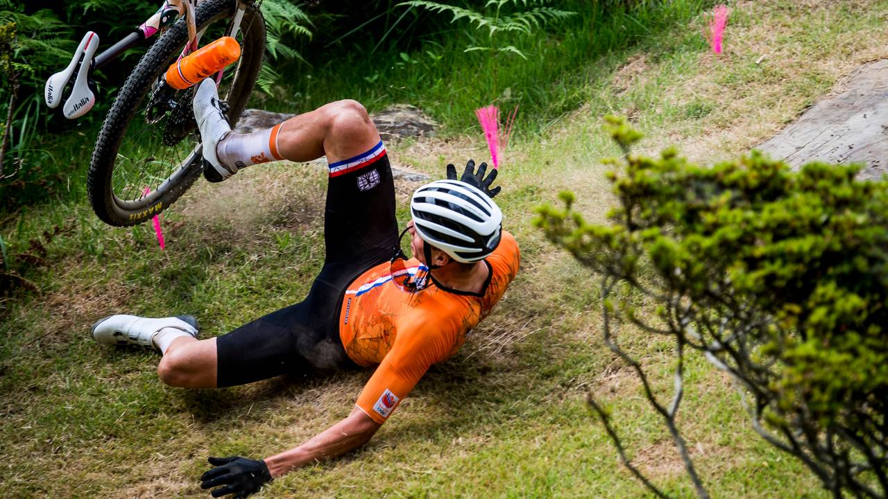 Mathieu van der Poel viel op de Olympische Spelen (foto: ANP).