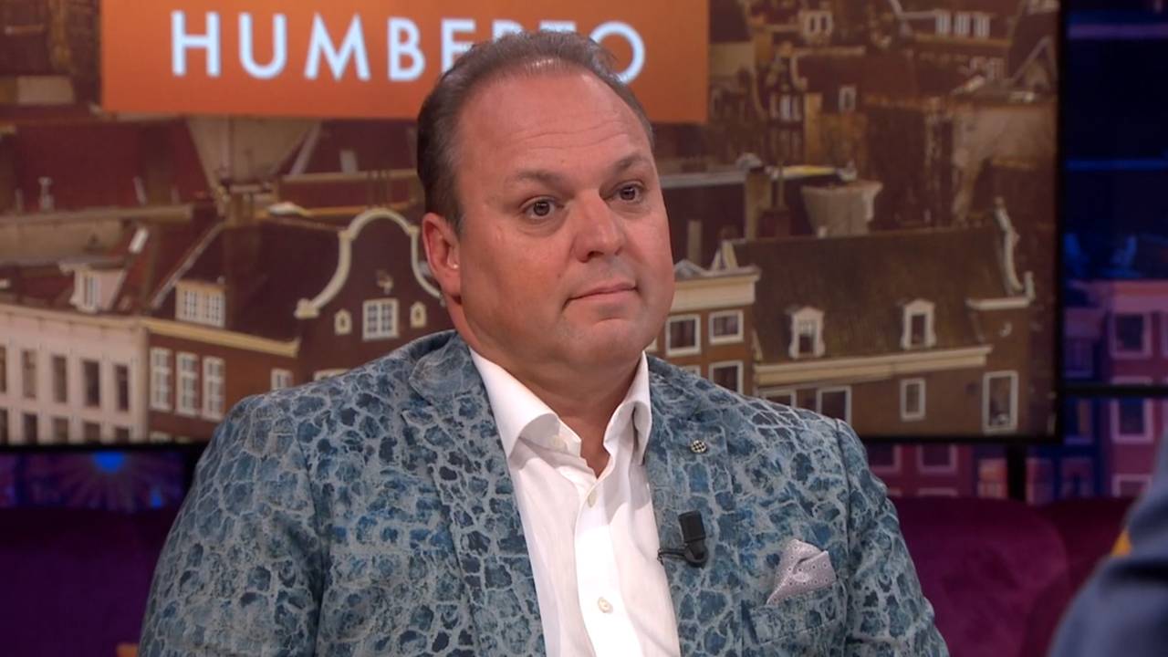 Frans Bauer bij de talkshow van Humberto Tan.