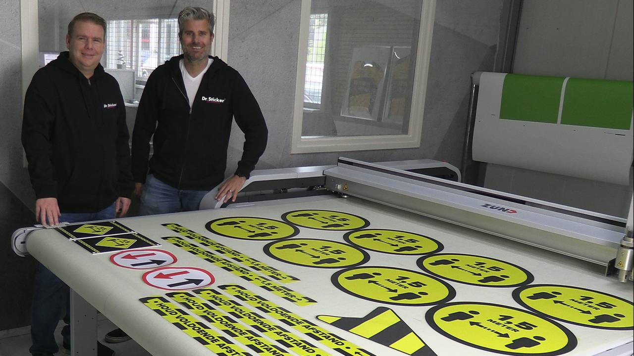 Eigenaren Geert Peeters (links) en Albert Vlamings van Dr. Sticker in Roosendaal.