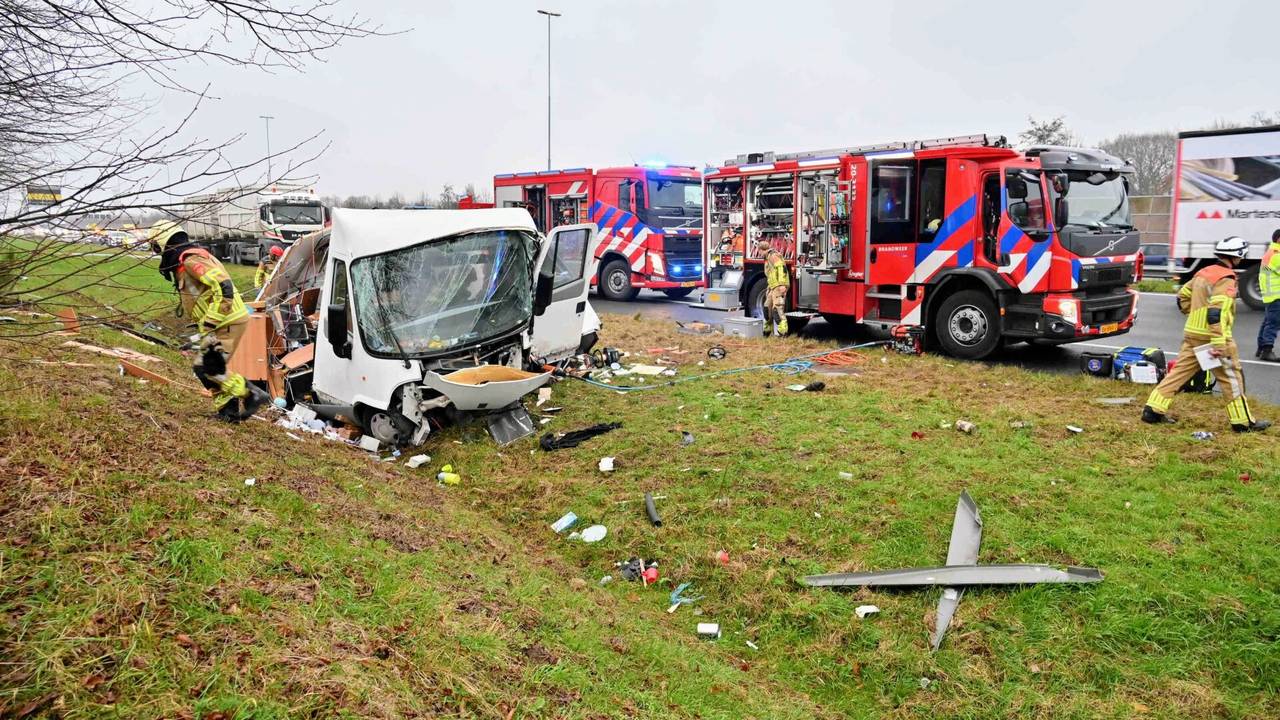 112-nieuws: traumahelikopter bij A16 na ongeluk • visser overleden.