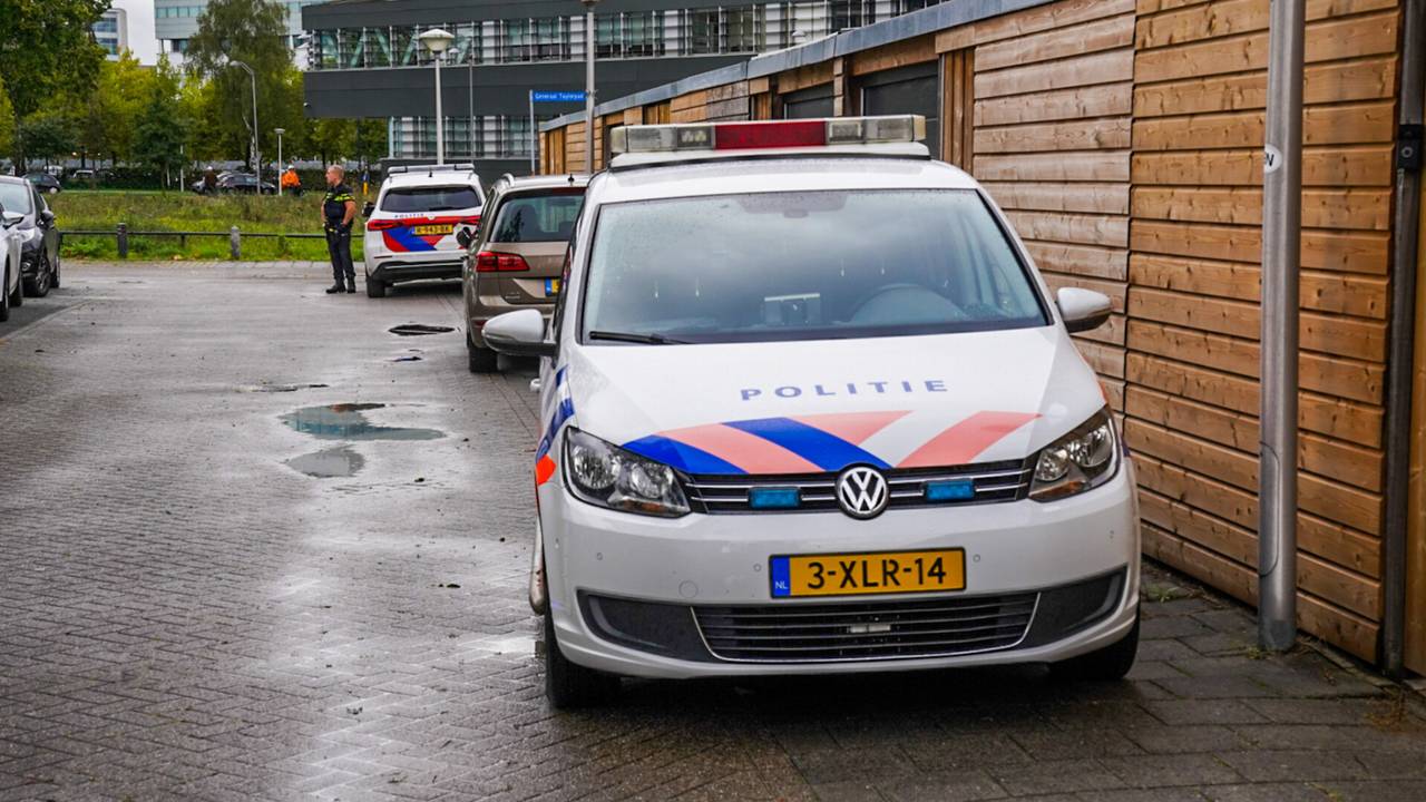scooterrijder aangereden • goudhandelaar overvallen.