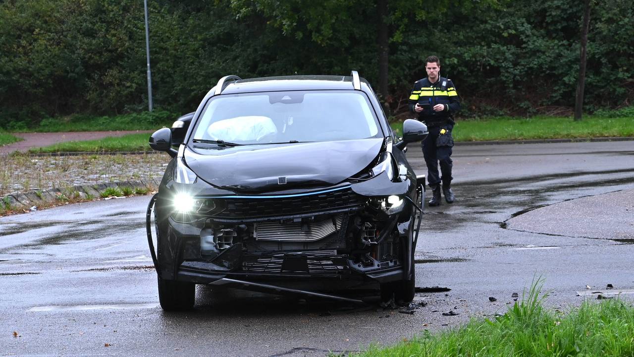 beroving in Breda • gewonde bij botsing.