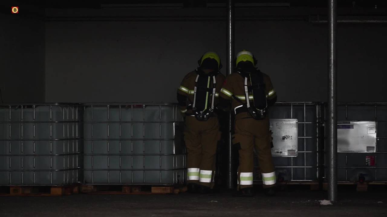 hennepkwekerij in Oosterhout • vier gewonden na ongeluk.