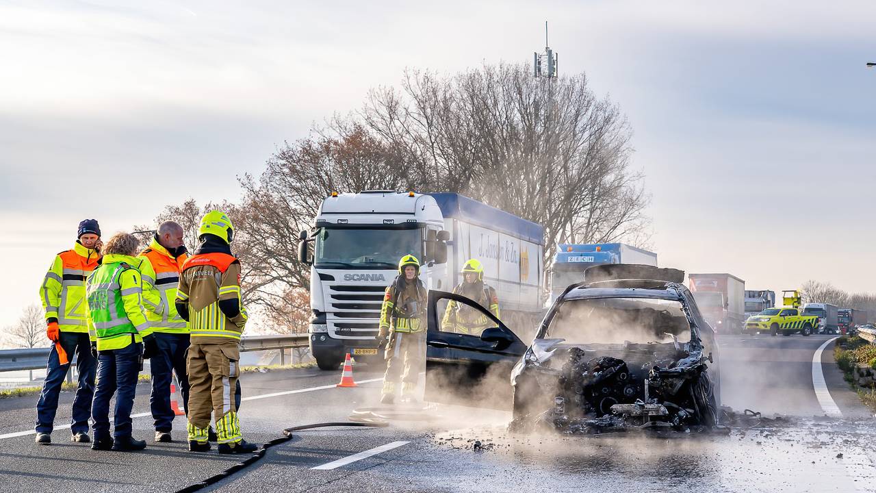 gewonde bij ongeluk in Oss • problemen op het spoor.