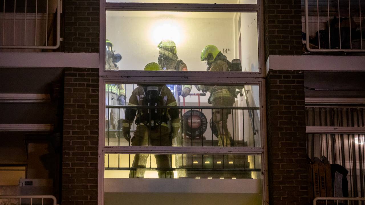 weer autobrand in Tilburg • fietser gewond bij aanrijding.