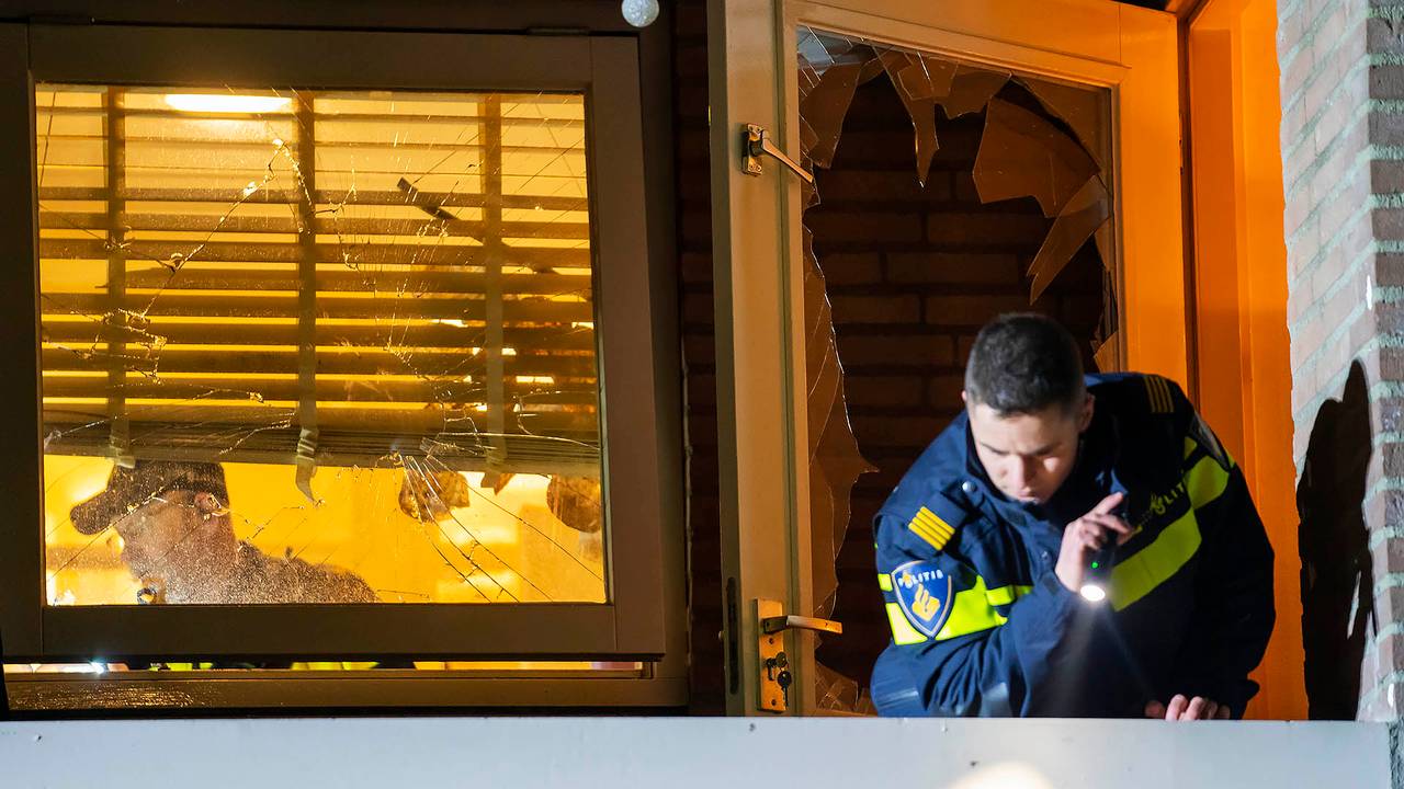 deel A58 dicht bij Best • zes gewonden bij autobotsing.