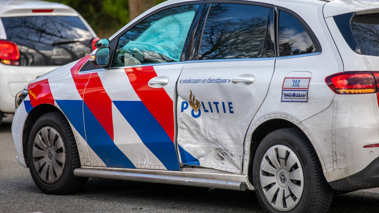 dode gevonden in Oss • A67 bij De Hogt dicht na ongeluk.