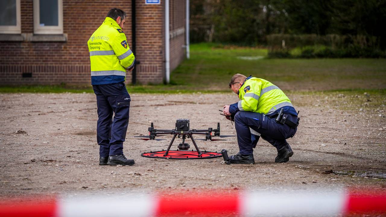 brandweer redt kat uit huis • Frontale botsing bij De Rips.