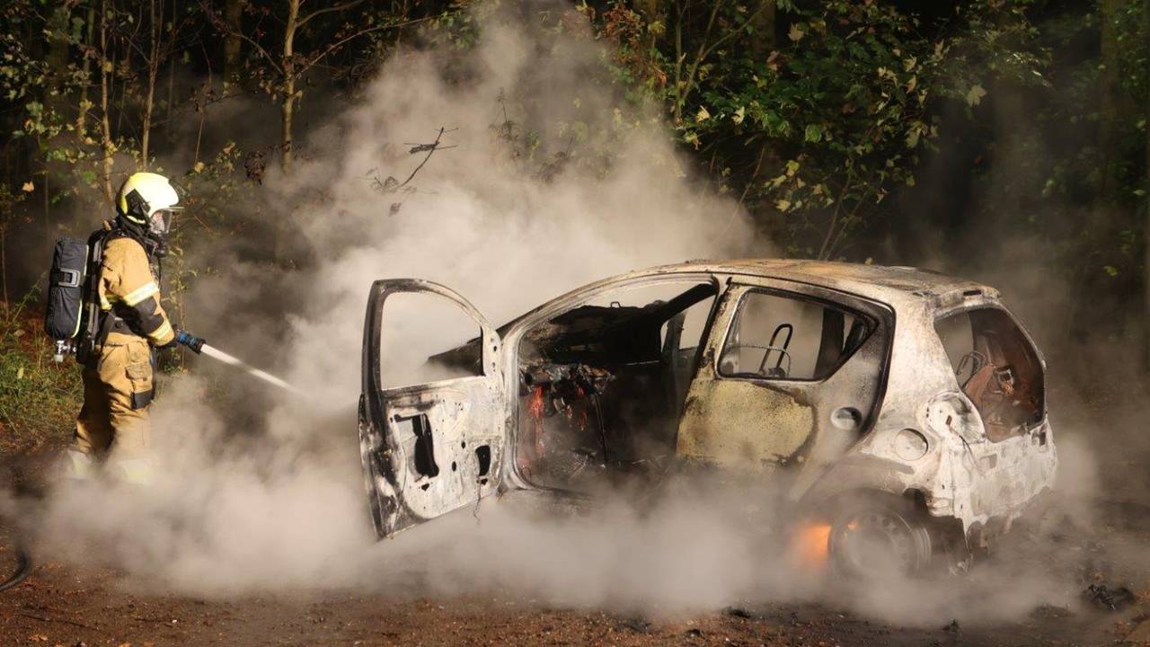 scooterrijder gewond bij aanrijding • brand in vuilniswagen.