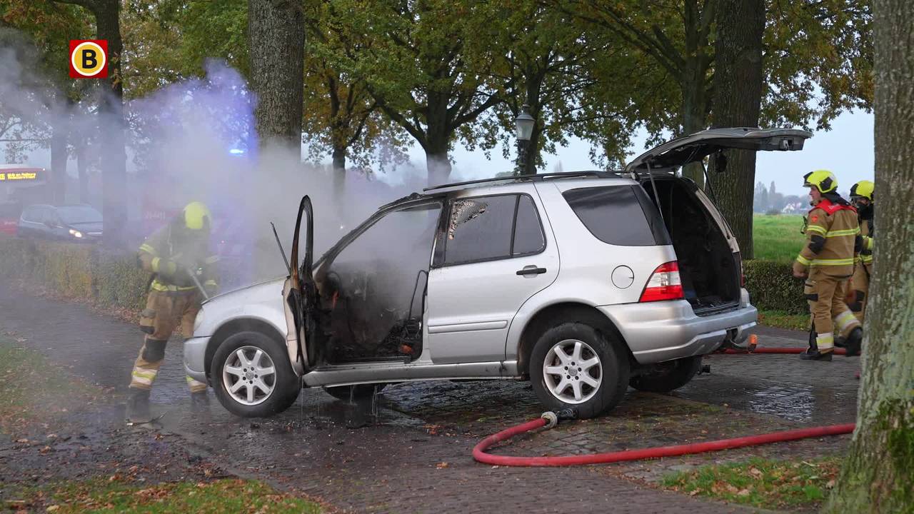 brand boven seksshop Helmond • ongeluk op A67.