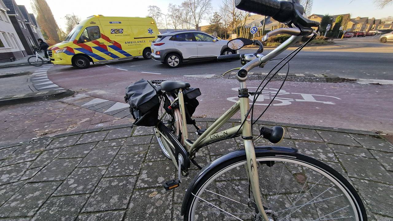 man steelt fooienpot in kapsalon • fietser gewond na botsing.