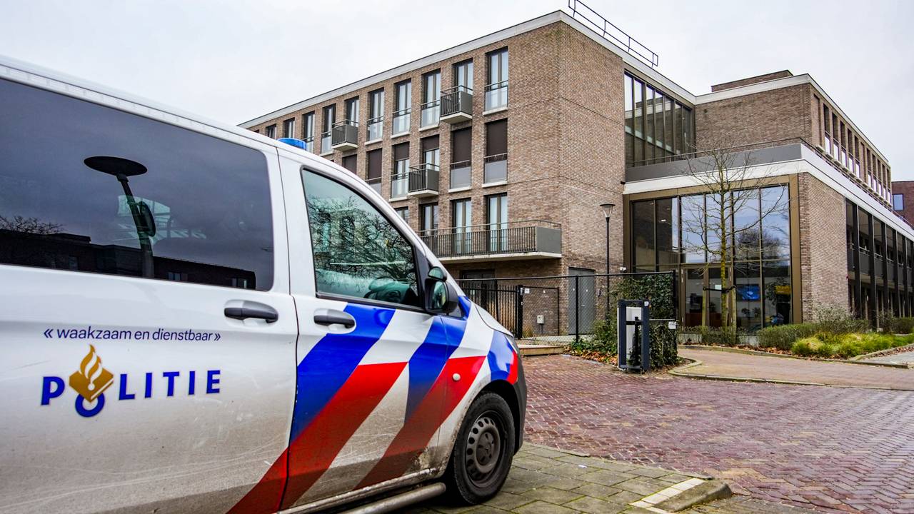 botsing op kruising in Oss • wateroverlast in kerk Heeze.
