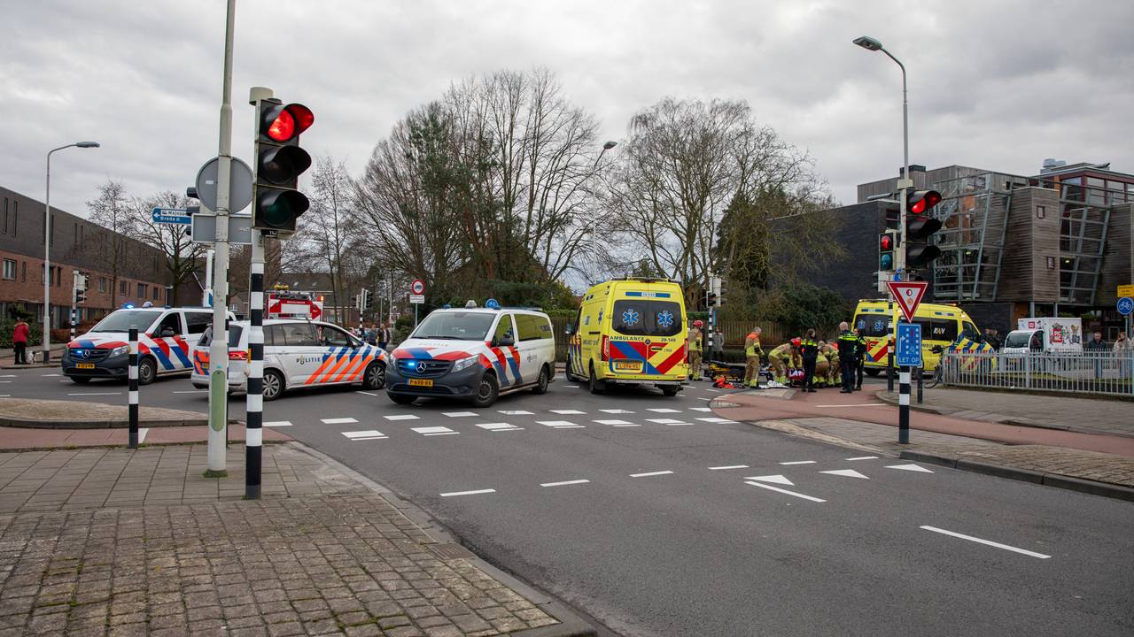 hennepkwekerij in Dongen • fietser zwaargewond na botsing.