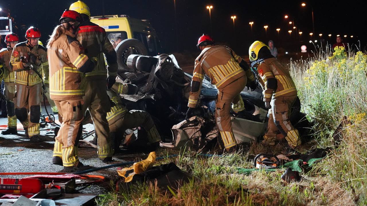 Drie zwaargewonden bij ongeluk A58: bestuurder waarschijnlijk onder invloed.