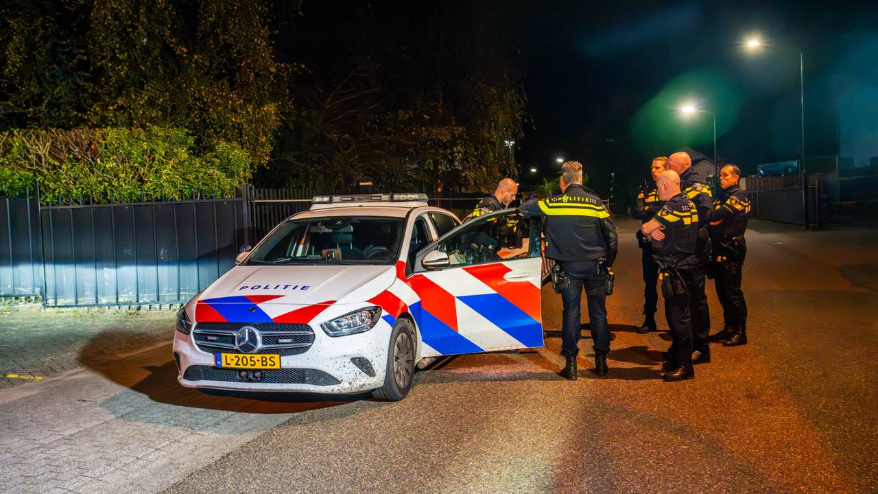 scooterrijder gewond na botsing • mannen stelen uit vrachtwagen.