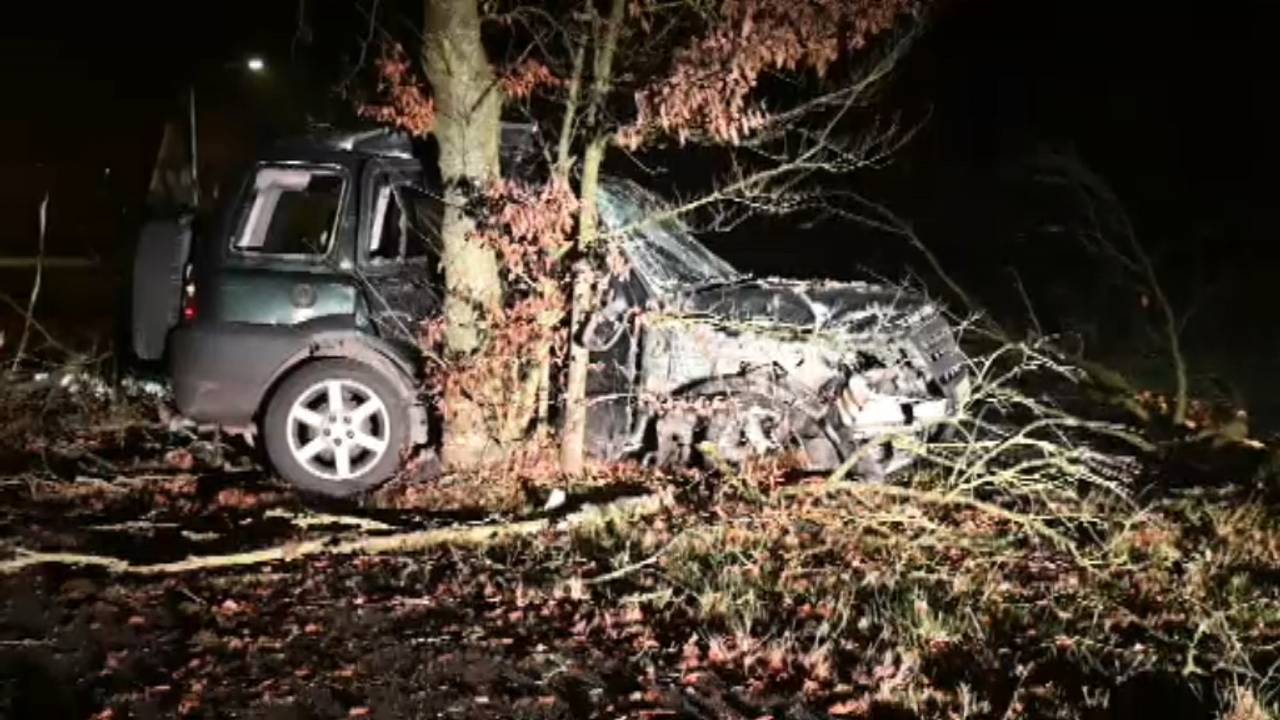 geen treinen door aanrijding Vught • ondergronds drugslab.