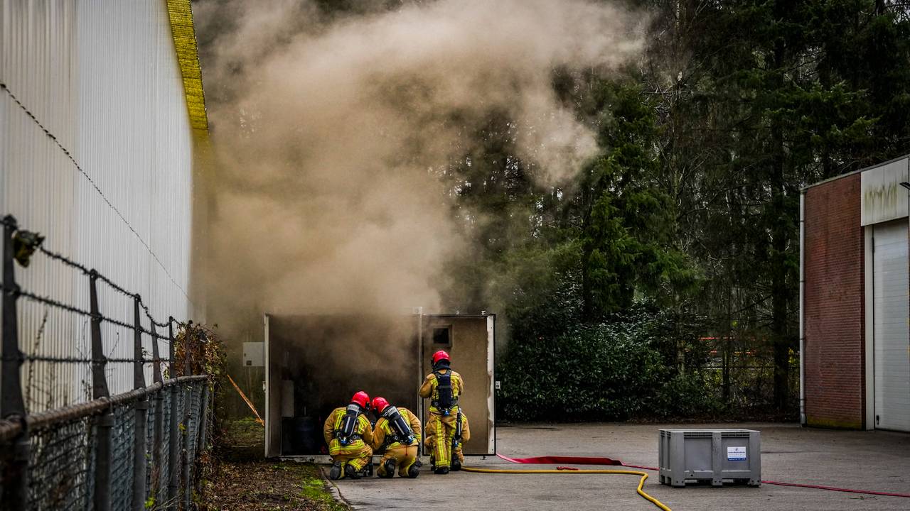 ongeluk op N279 • brand in container.
