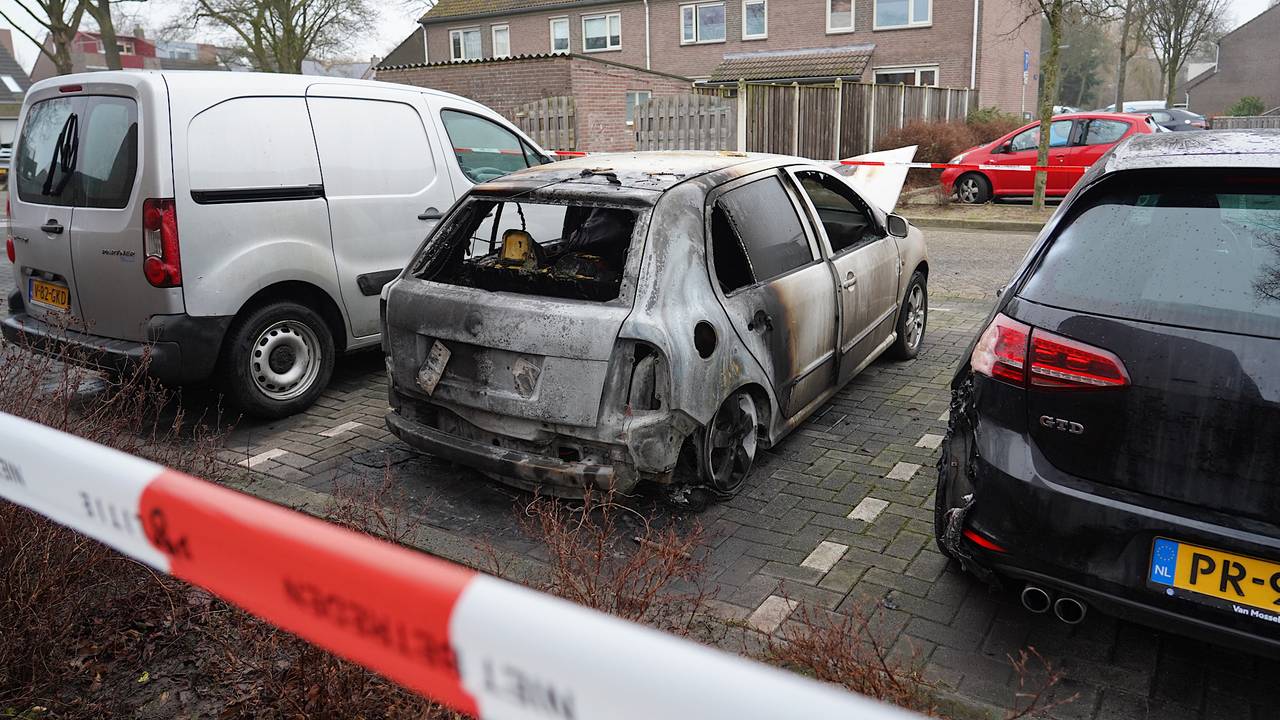 meisje gewond na aanrijding met vrachtwagen • drugslab gevonden.