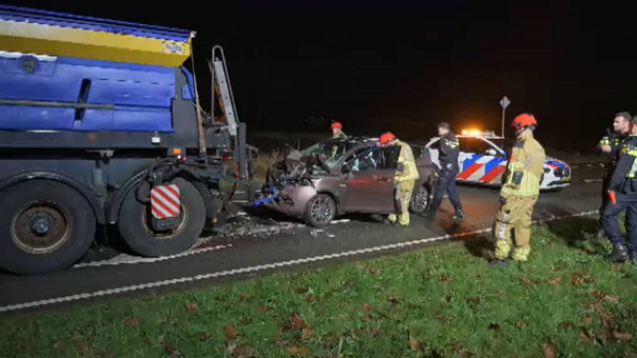 fietsster gewond na aanrijding • hennepkwekerij ontdekt.