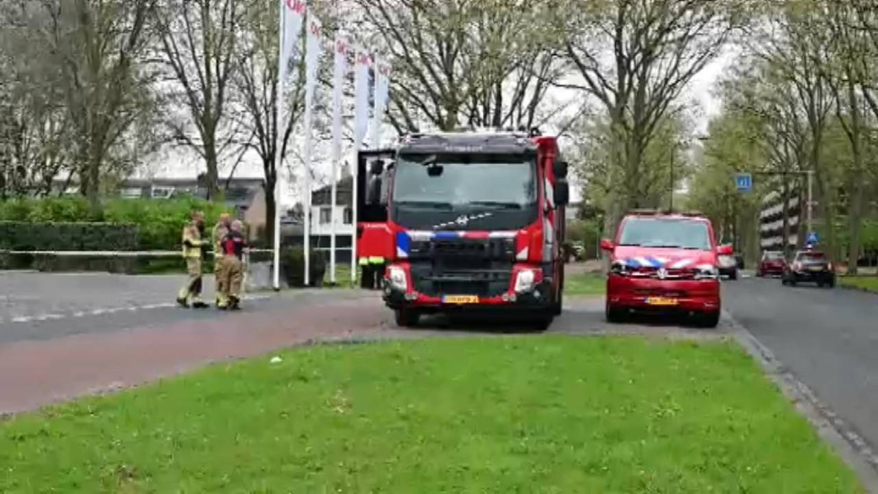 moeder en baby gewond bij botsing • man rijdt zonder rijbewijs.