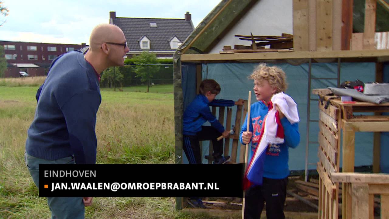 Eindhovenaar ontwerpt huthuisjes, een vrijplaats voor kinderen in de wijk Meerhoven.