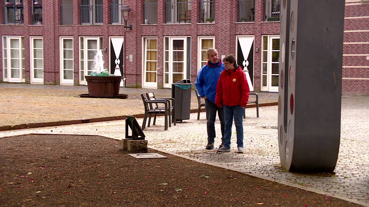 Politie start onderzoek naar identiteit jongeren die dodenherdenking verstoorden